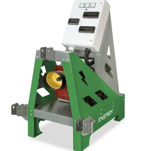 ENERGY Zapfwellengenerator 100kVA / 80kW EY-100TCS-AVR in grün-grauer Bauweise mit Bedientafel, elektrischen Anschlüssen und sichtbar montiertem Generator.